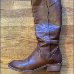 Frye Carson Piping Caramel Tall Knee Boot. Size 8.